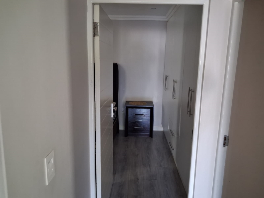 To Let 3 Bedroom Property for Rent in Winterstrand Eastern Cape